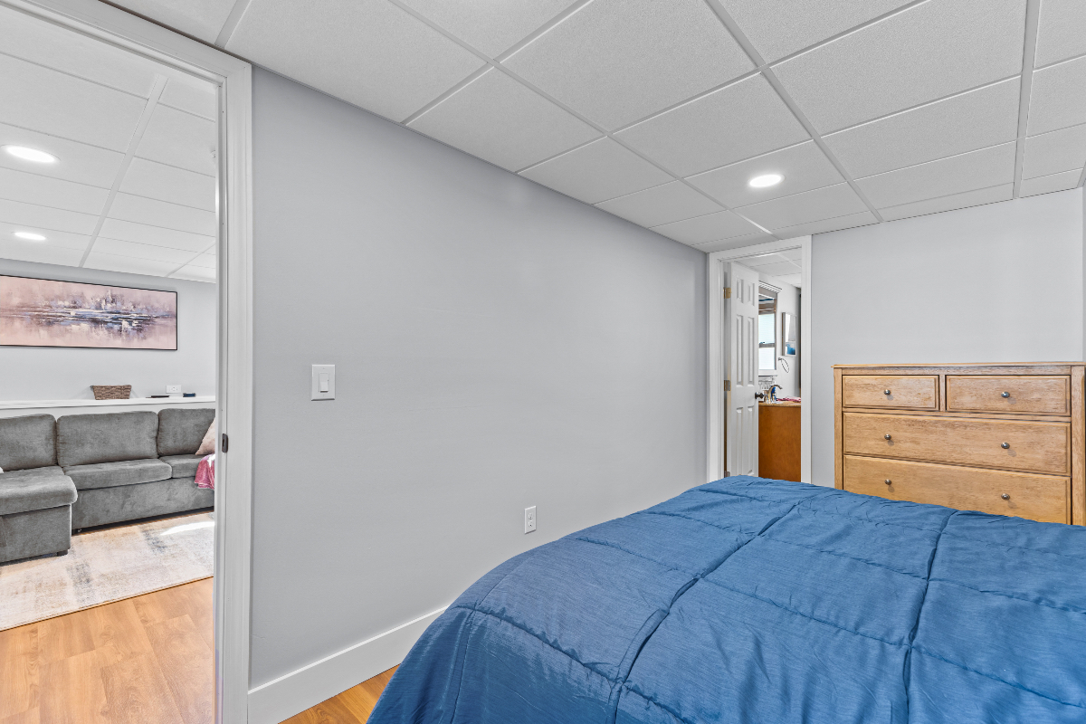 1 Bedroom 1 Bathroom near UVMMC - Photo 12