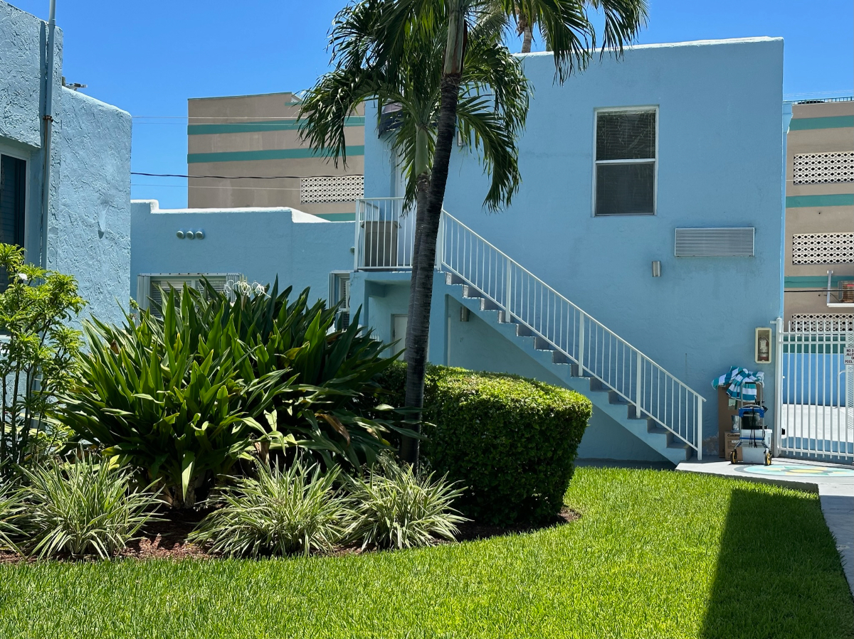 Hollywood Beach 1 bedroom 1 bath Condo - Photo 9