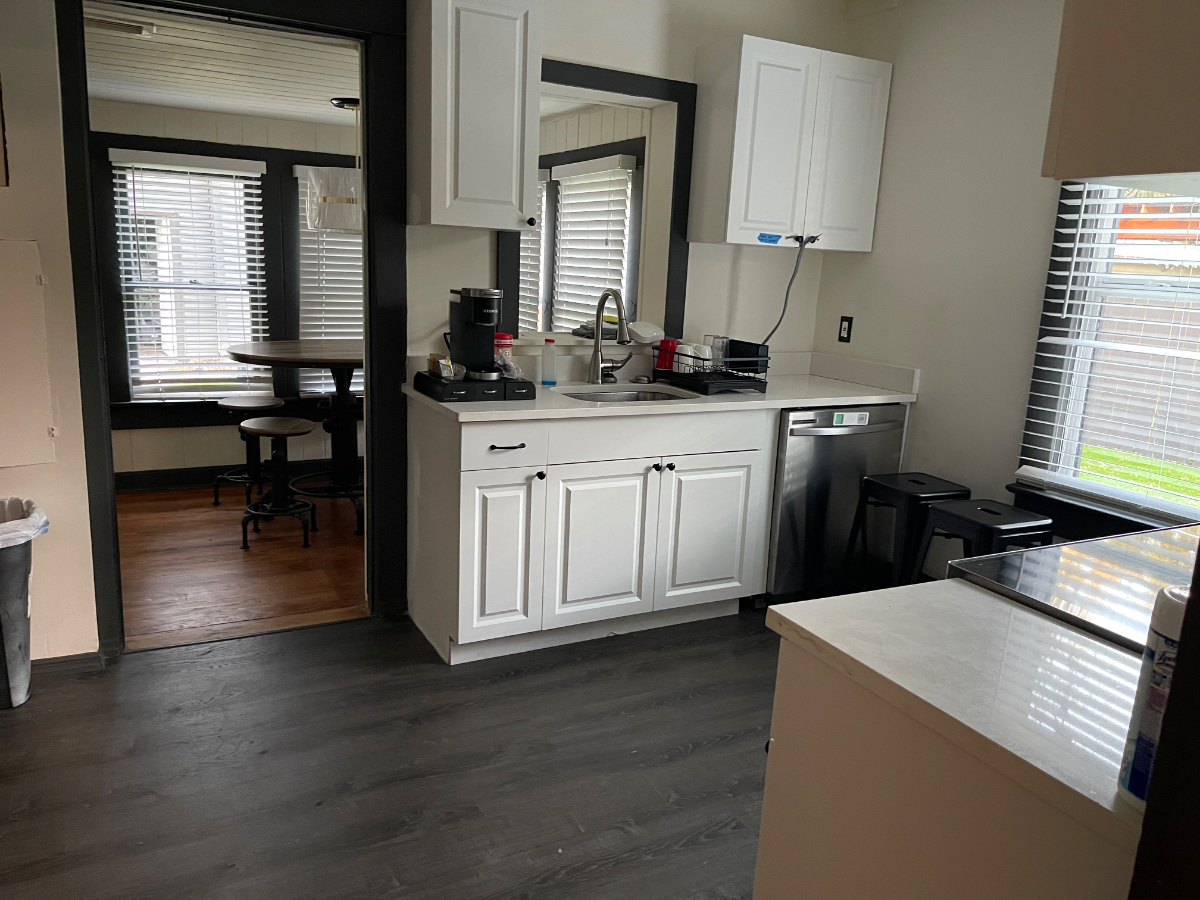 Seminole Heights Restful Residency for Professional Travelers 3BR 1BA