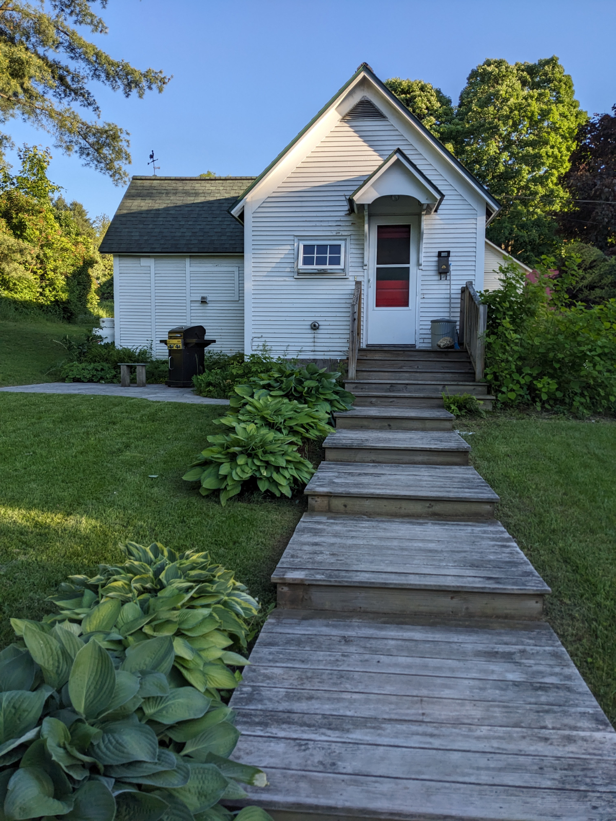 Cottage in Northfield - Photo 2