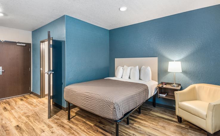 WoodSpring Suites Bradenton - Photo 2