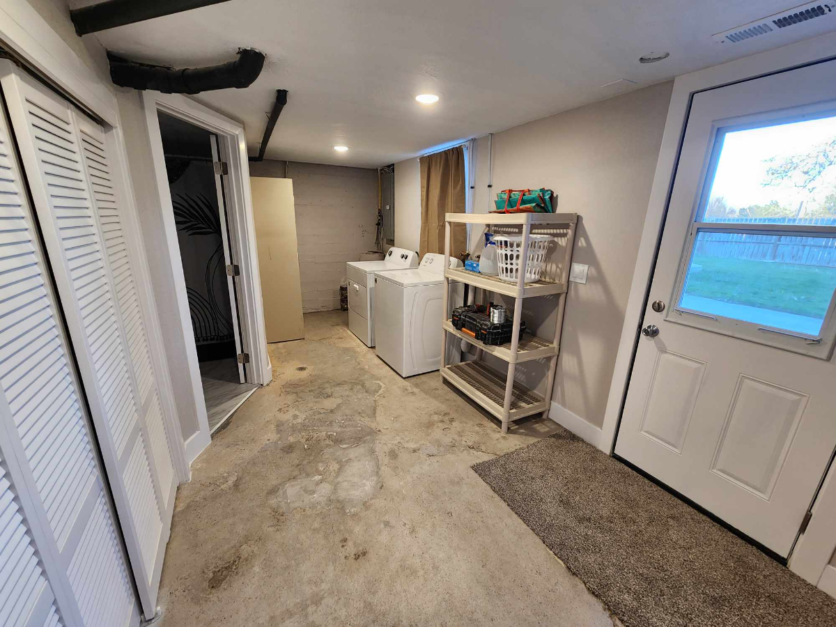 Newly Remodeled Home - Photo 5