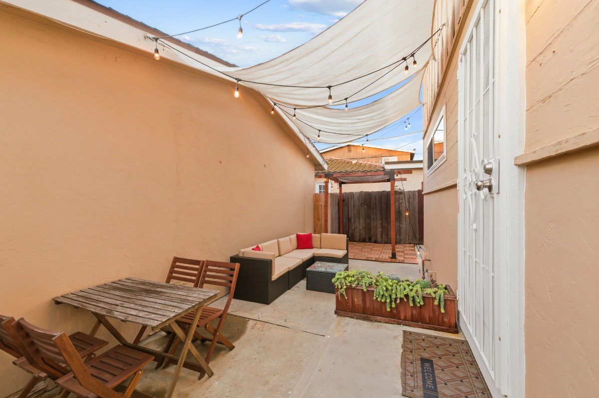 Pacific Beach 2BR, Yard, Sunny, Parking & W/D - Photo 1