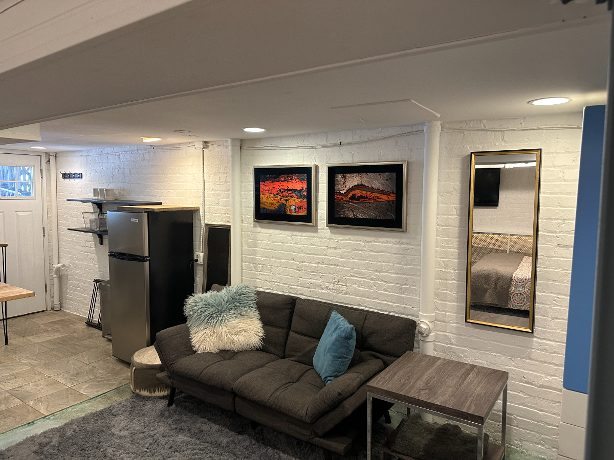 Cozy Petworth Studio with Private Patio & Parking - Photo 2