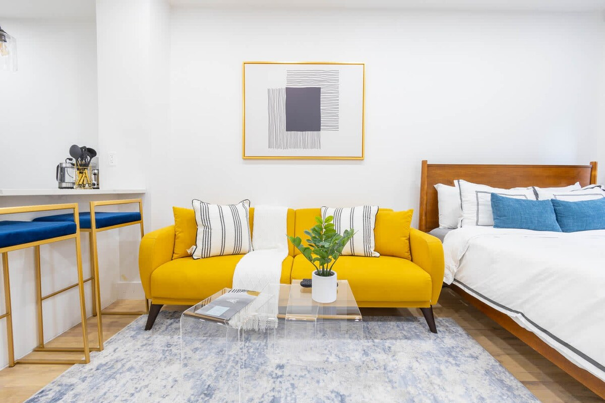 Brand new Studio Prime Upper East W/D (819612)