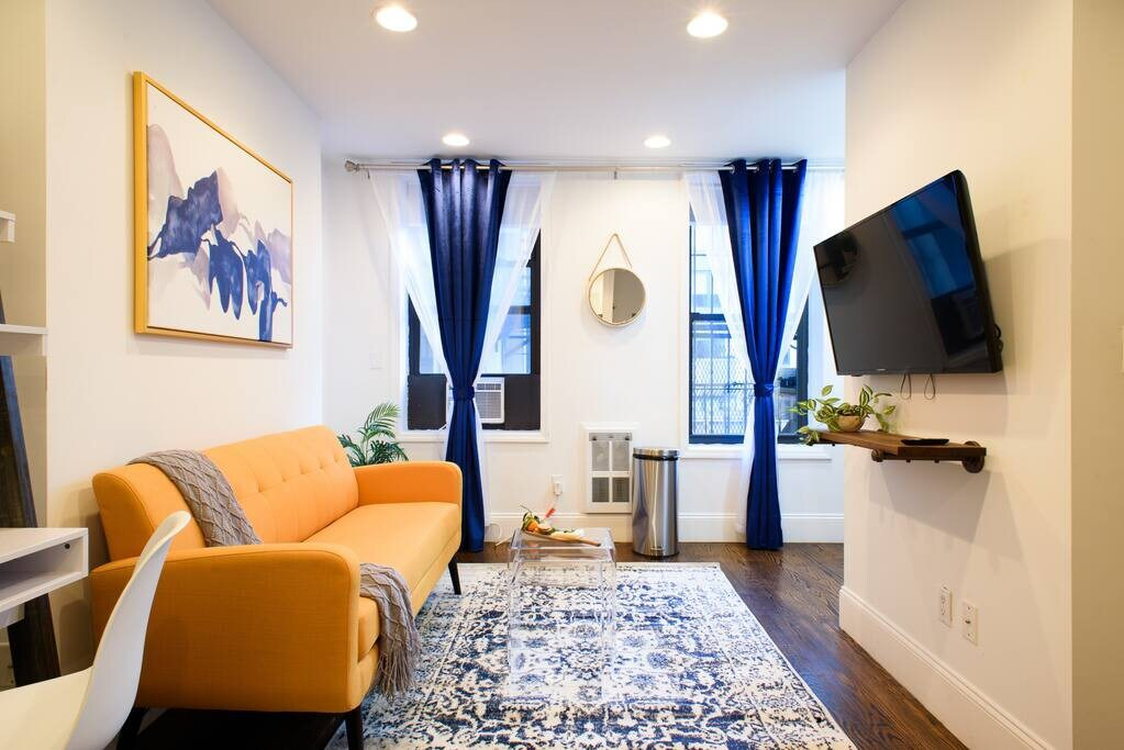 Prime LES Modern Brand New 1BR (819711)