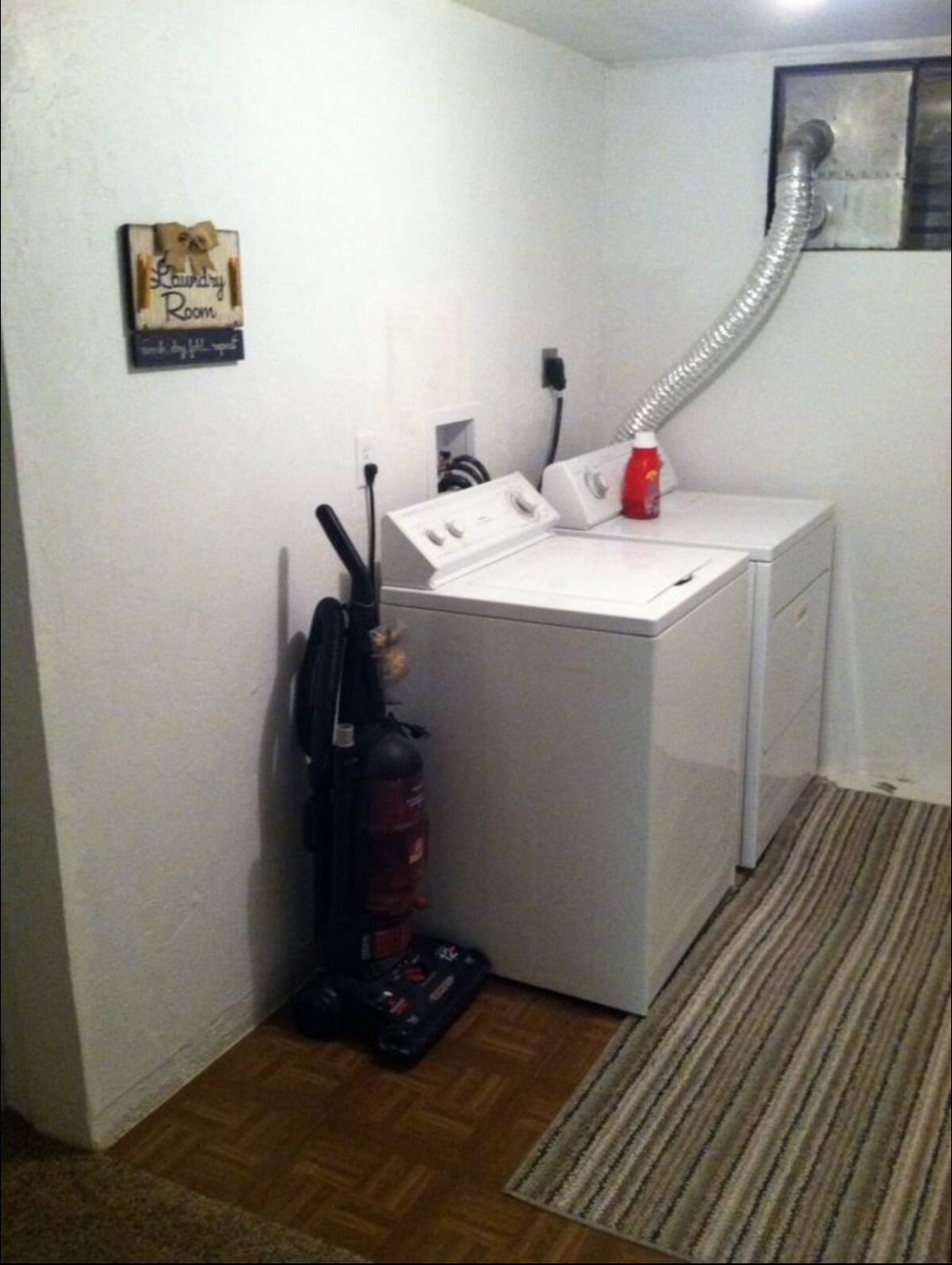 Quiet basement apartment (prorate avail for commuting medical professionals) - Photo 7