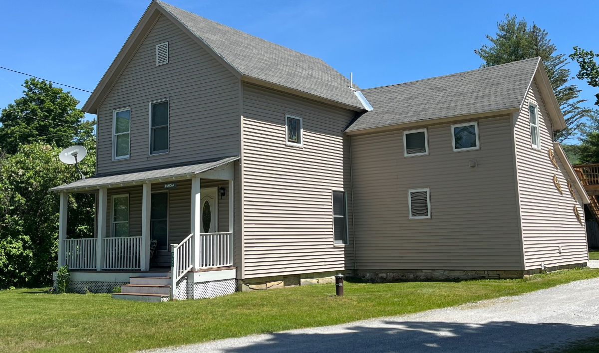 Five bedroom home - Photo 2