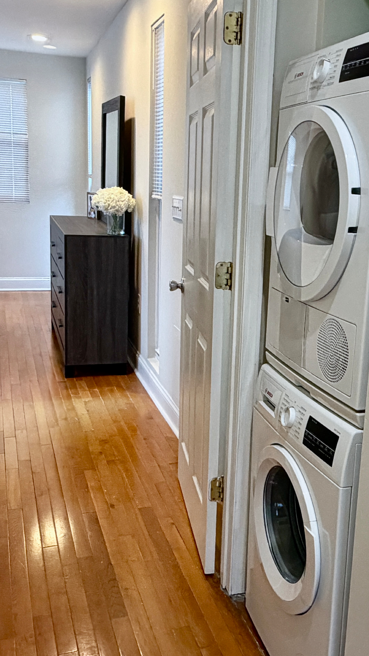 Luxurious, Large Two-Bedroom Apartment near Downtown Washington, DC - Perfect Blend of Modernity and - Photo 10