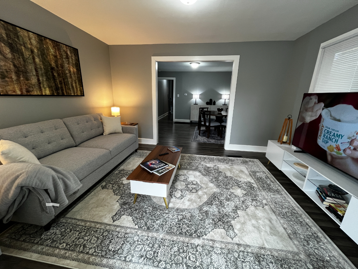 Large Duplex 1 Bedroom Near All Hospitals