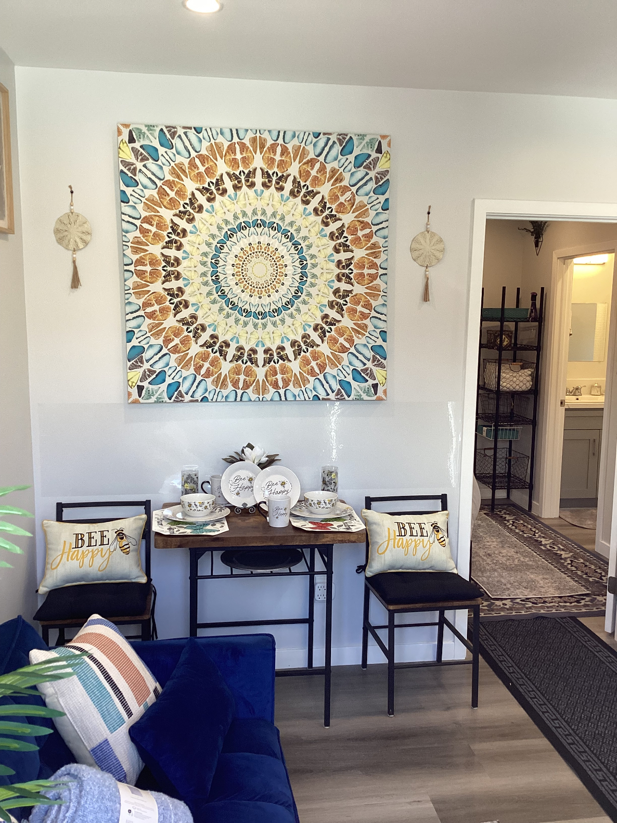 Stunning Los Angeles One-Bedroom Apartment Retreat - Modern, All Amenities with Ideal Location - Photo 2