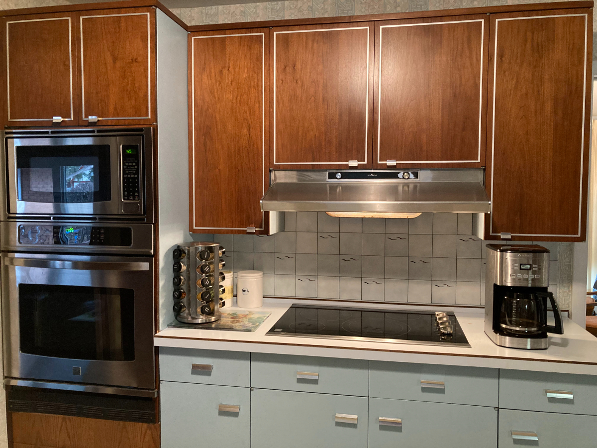 Private Furnished Chic Ranch Home - Kings Bed, 3 Baths, Patio and Parking - Photo 11