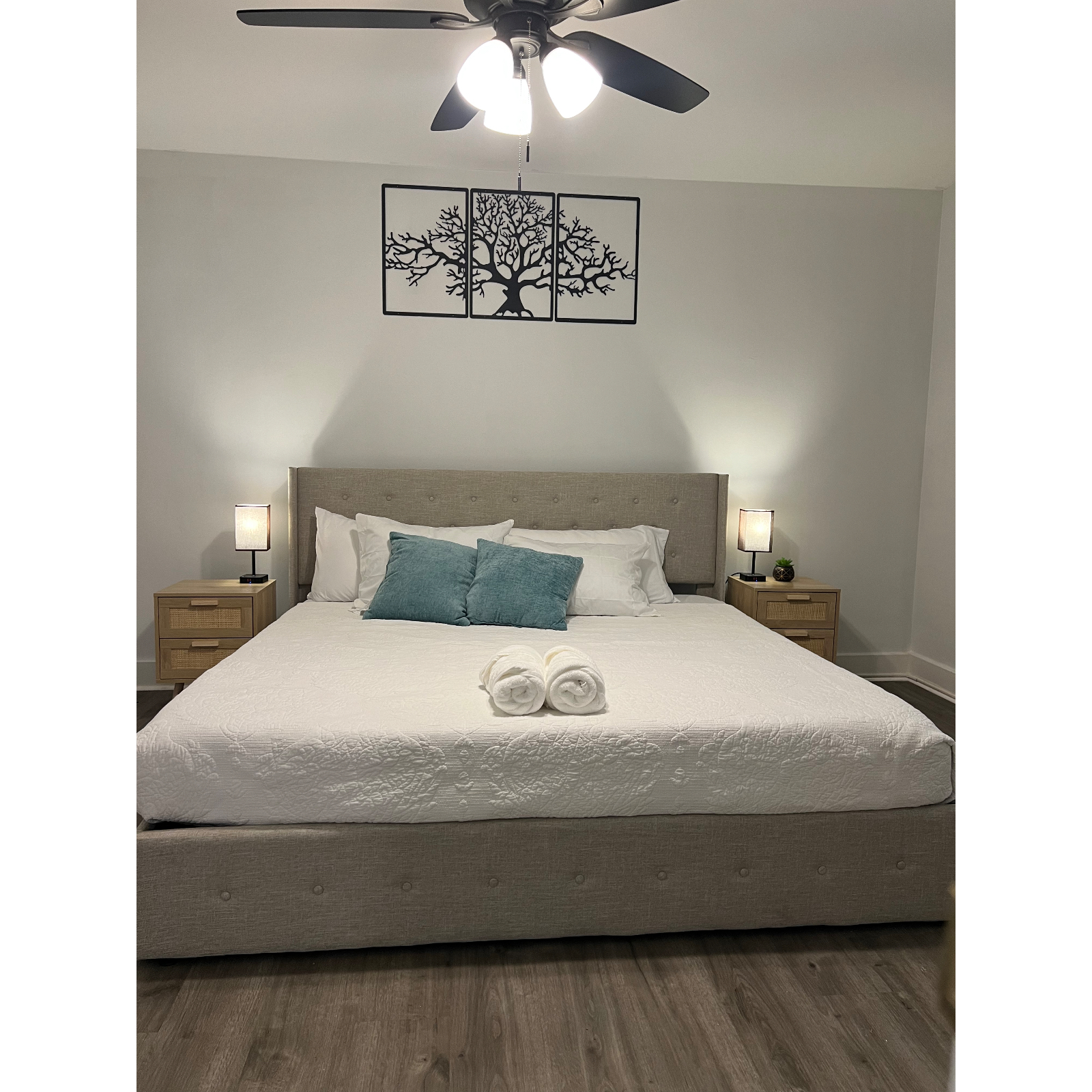 Luxury Unit 1.2 Mile from Medical District