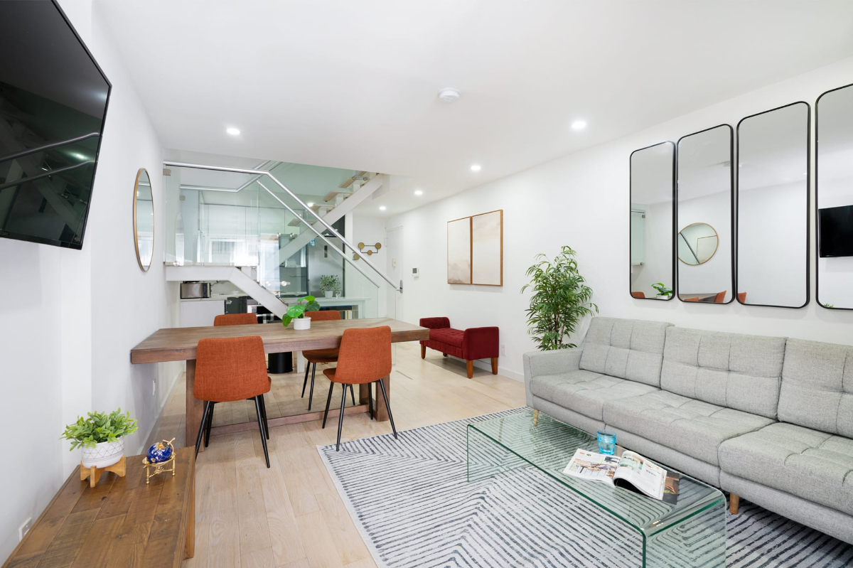Duplex 3BR Brand new W/D Prime UES (819750)