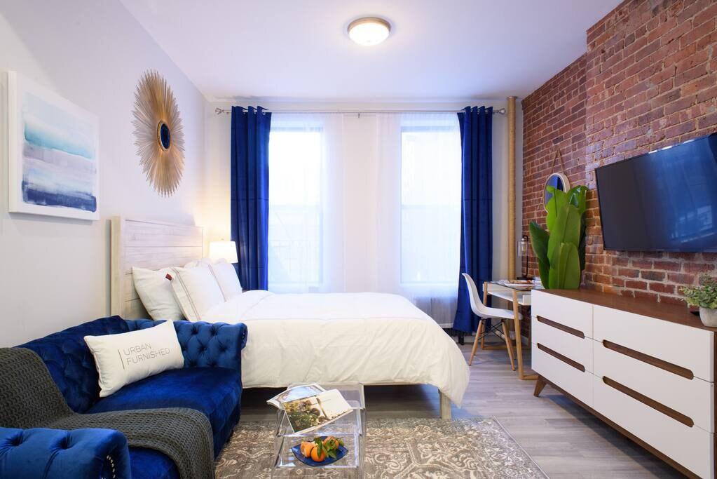New Studio Prime Location W&D in unit (819642)