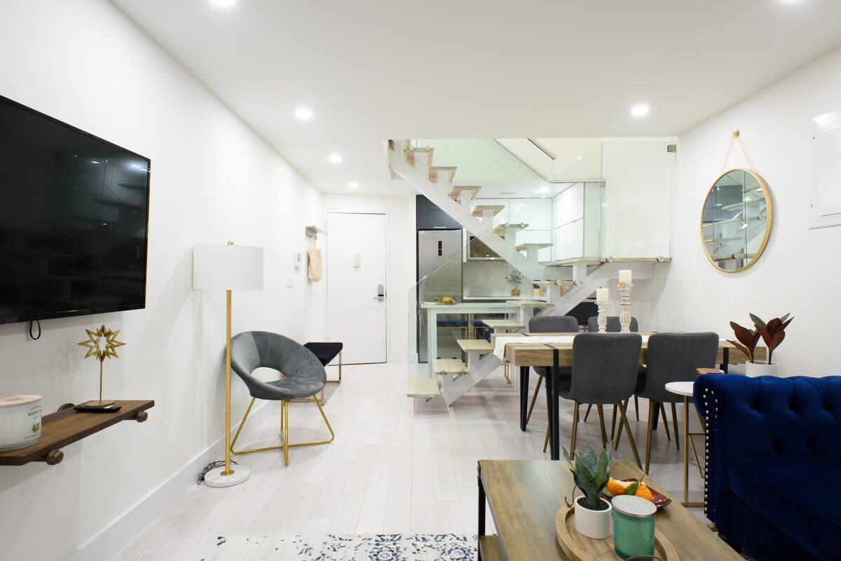 3Br Duplex Prime UES W/D in unit Sleeps 6 (819746)