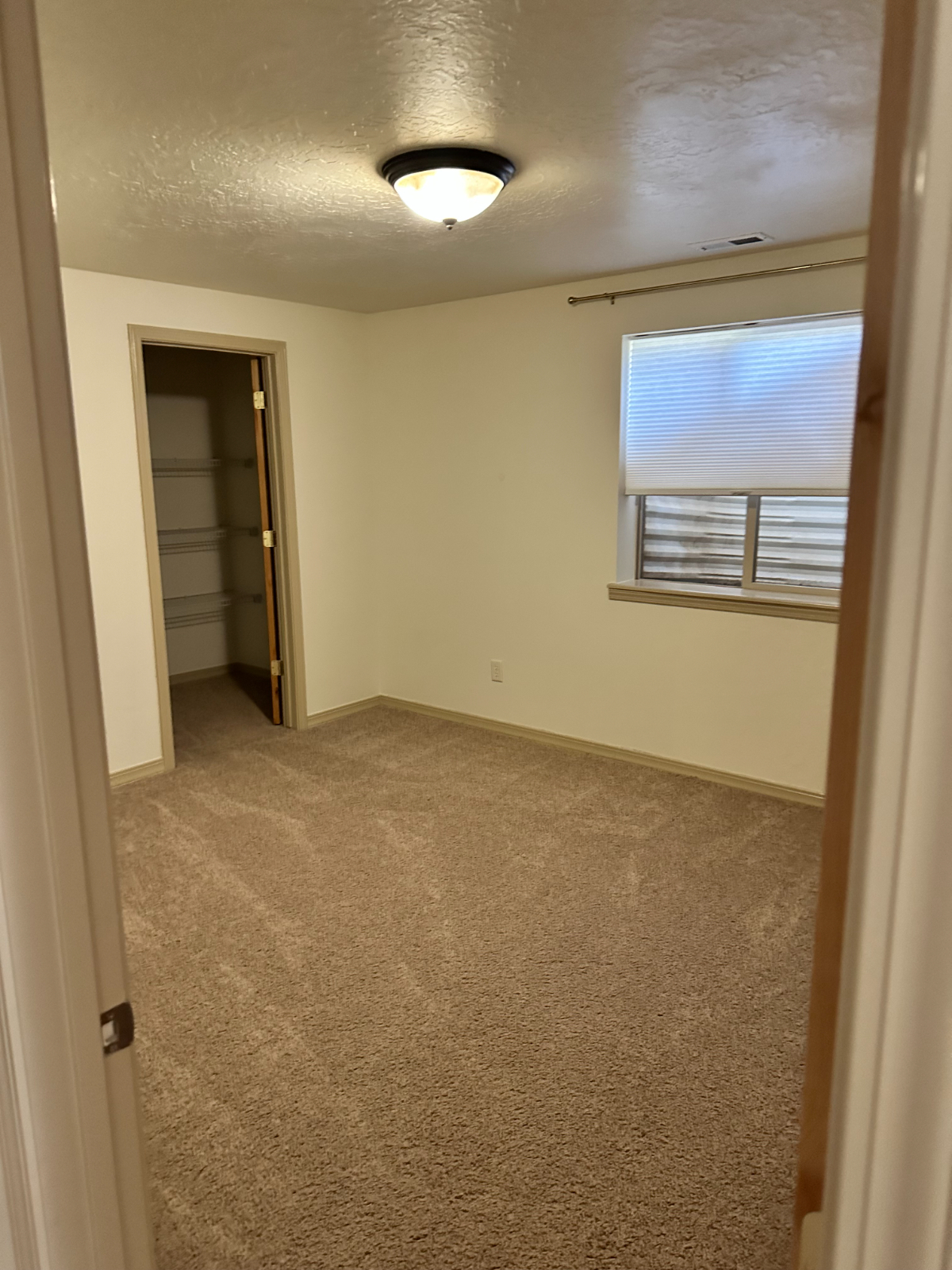 Countryside Basement Apartment - Photo 5