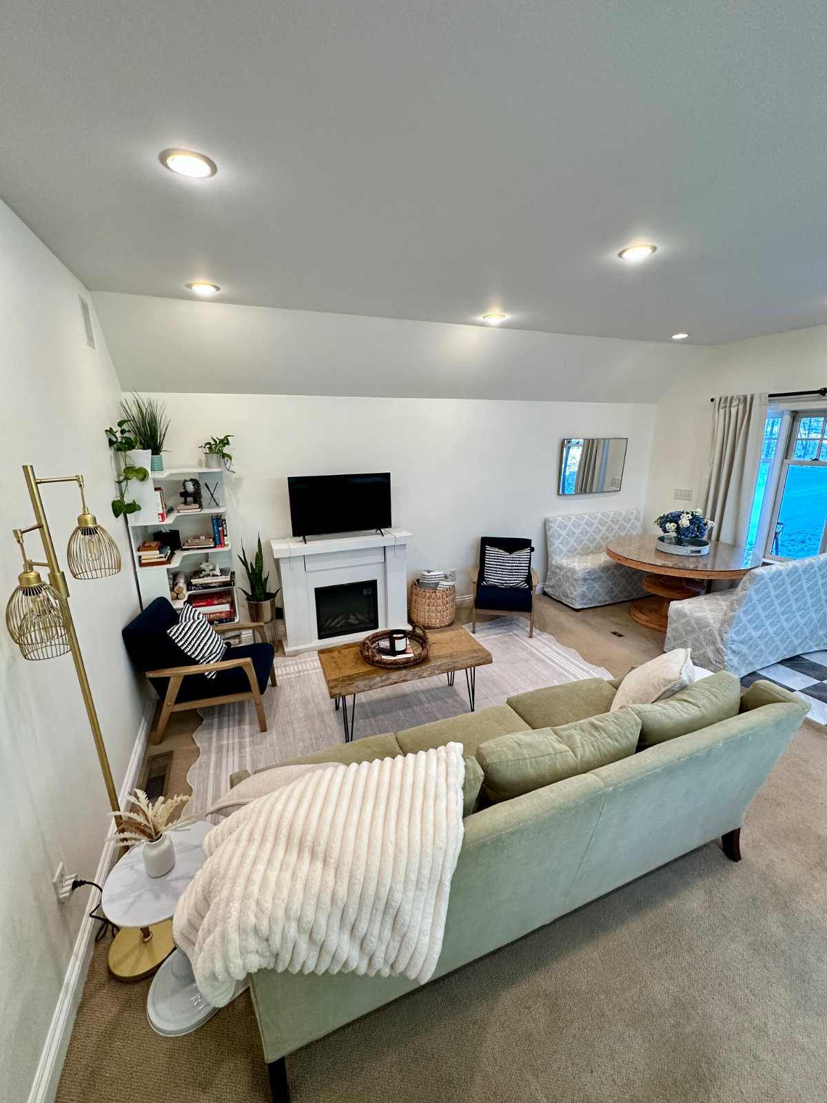 Luxury 2BR Hill Section Apartment / Walk to UVM Medical / Parking, W/D, High-End Furnished - Photo 4