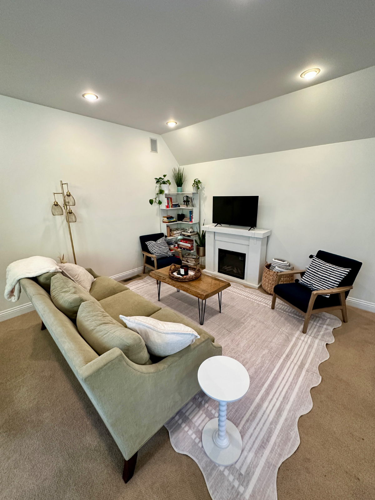 Luxury 2BR Hill Section Apartment / Walk to UVM Medical / Parking, W/D, High-End Furnished - Photo 7