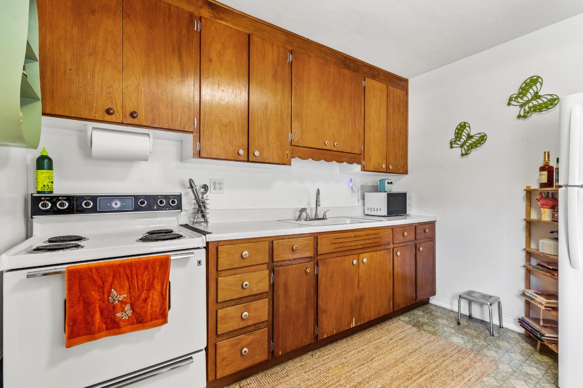 Gulfport Bungalow close to DT - Photo 3