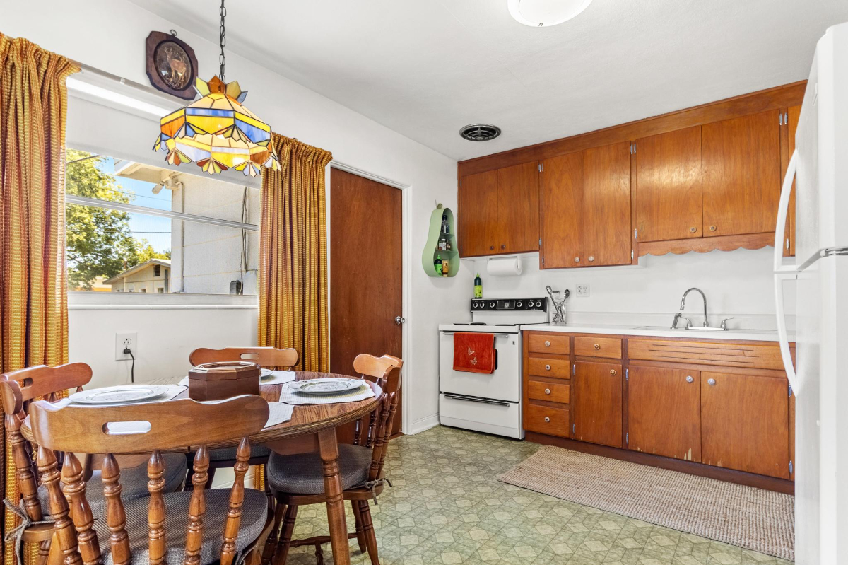 Gulfport Bungalow close to DT - Photo 7