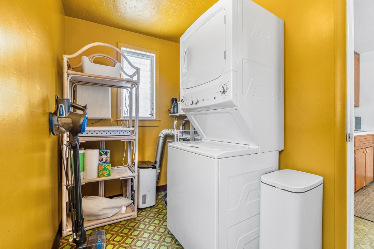 Gulfport Bungalow close to DT - Photo 10