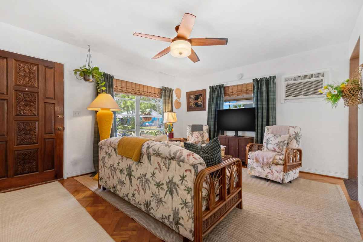 Gulfport Bungalow close to DT