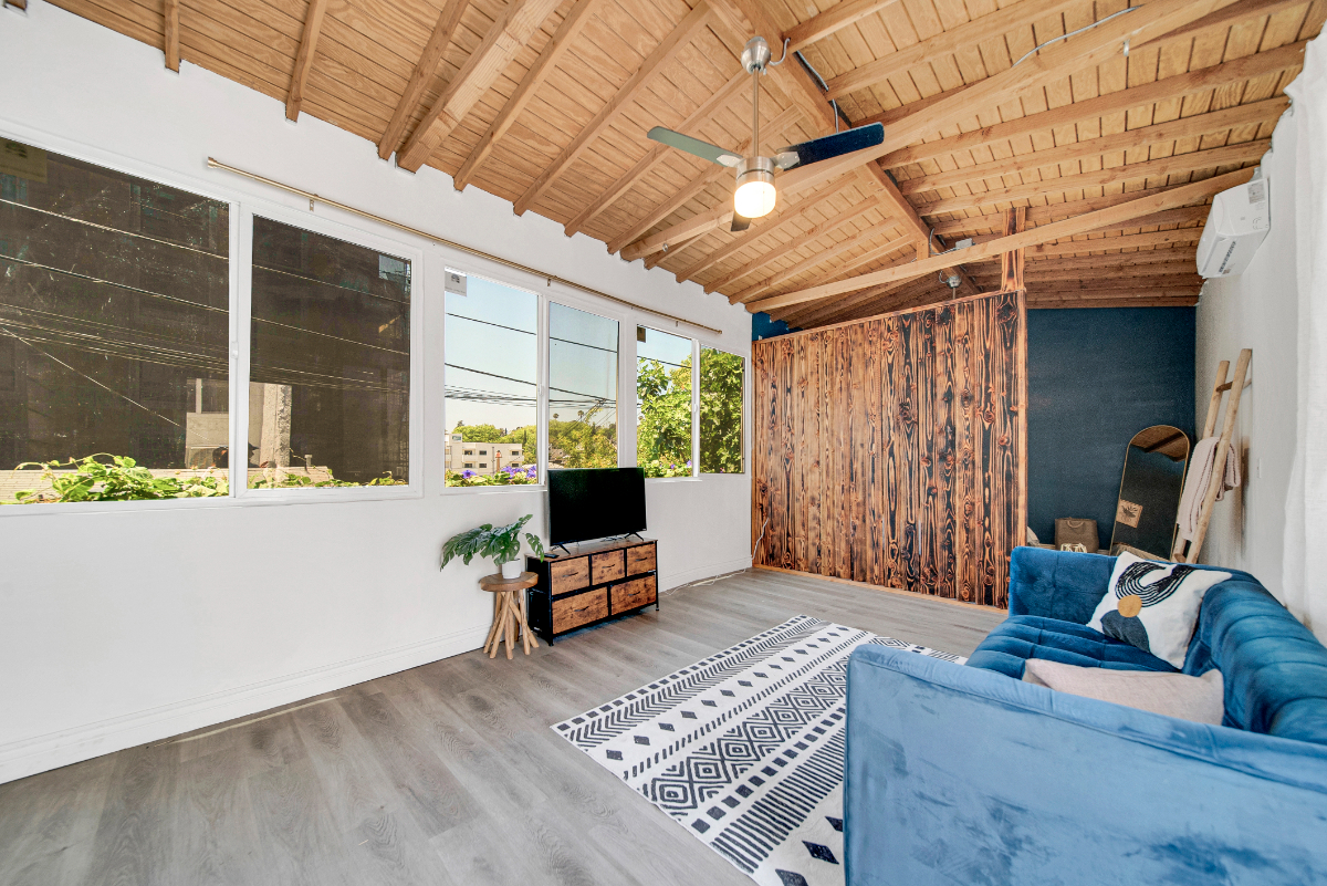 The Silver Lake Bungalow - Photo 1