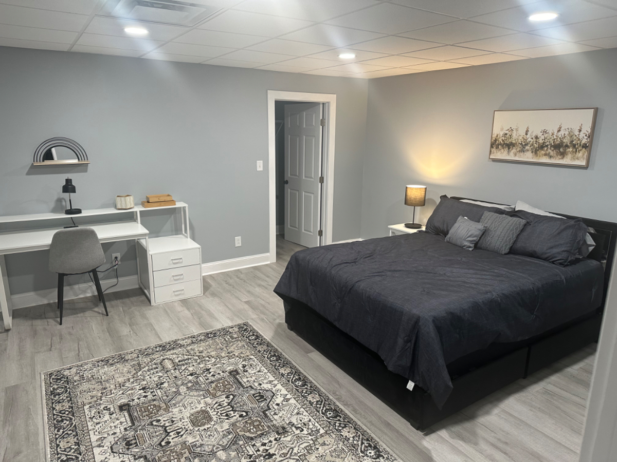 Centennial Executive Suites Apt B - Photo 4