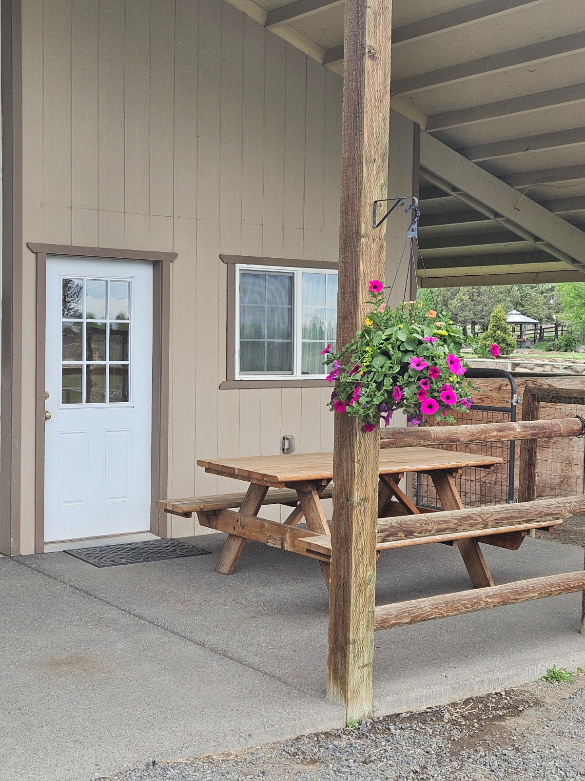 Gorgeous Tumalo Property - ADU - Photo 4