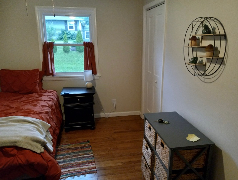Peaceful Suburban Oasis Cozy 2-Bedroom Ranch with Updated Amenities, Lush Backyard, and Playroom - P - Photo 8