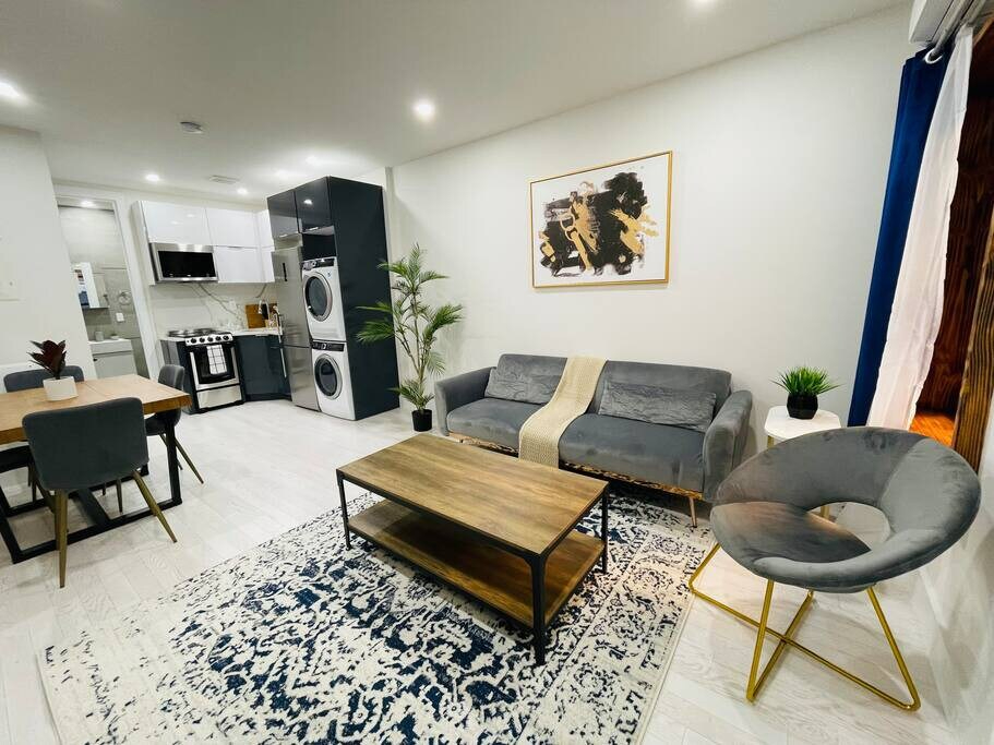 Luxury Brand New Modern 1BR W&D (819767)
