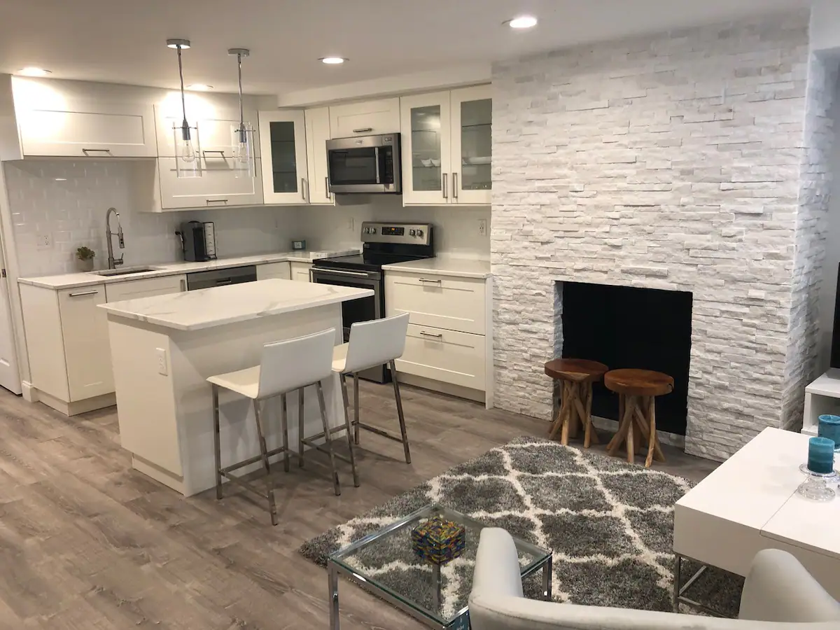 Newly Renovated Historic Capitol Hill Apt Near Metro & Shops - Photo 2