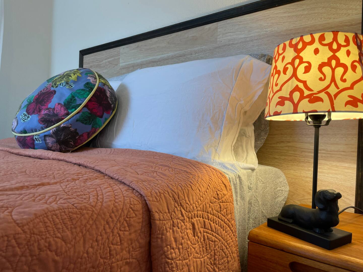 Cozy one bedroom near downtown - Photo 6