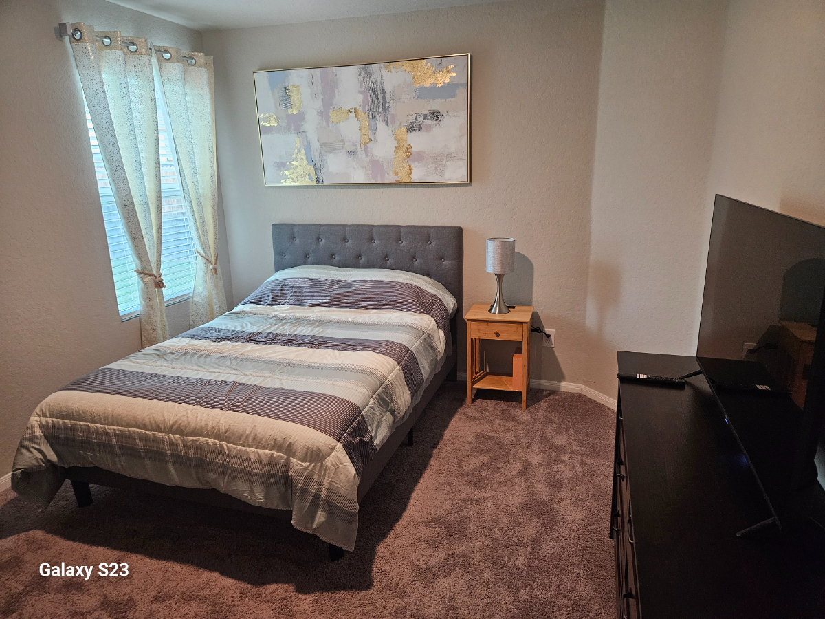 Private individual Bedrooms - Photo 4
