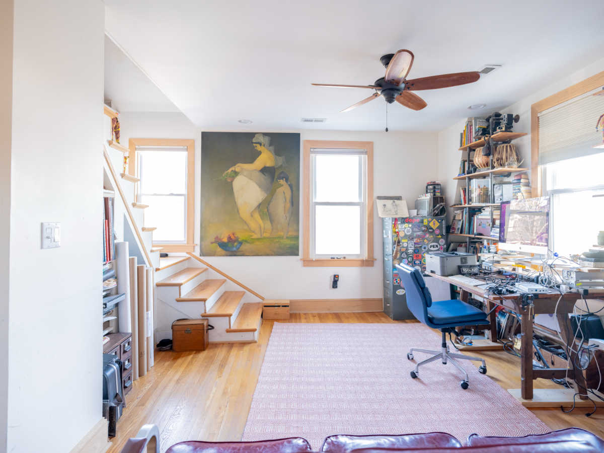 APARTMENT WITH HUGE GARDEN - Photo 3