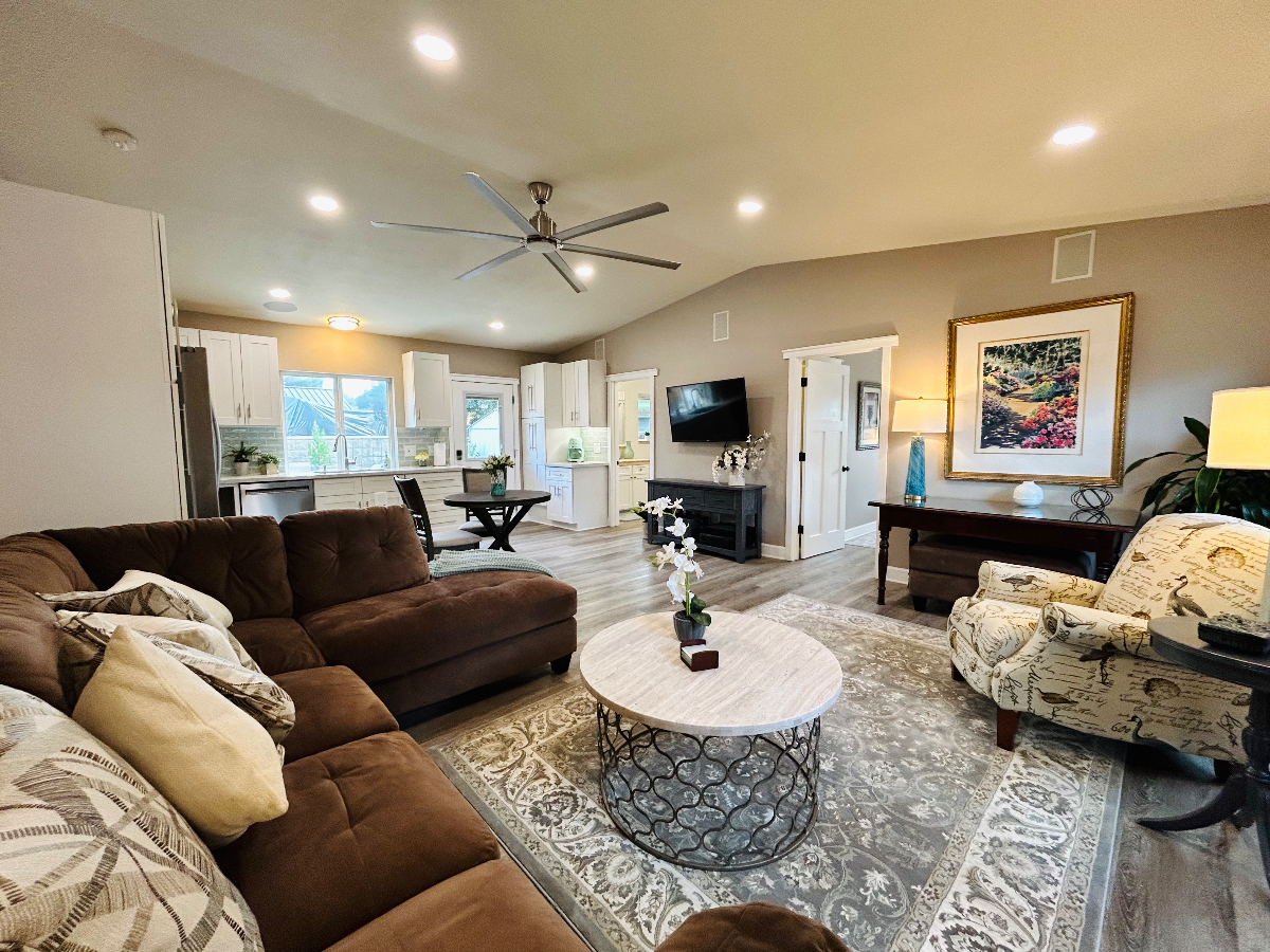 Luxurious 1-Bedroom Garden Retreat in Redlands, CA