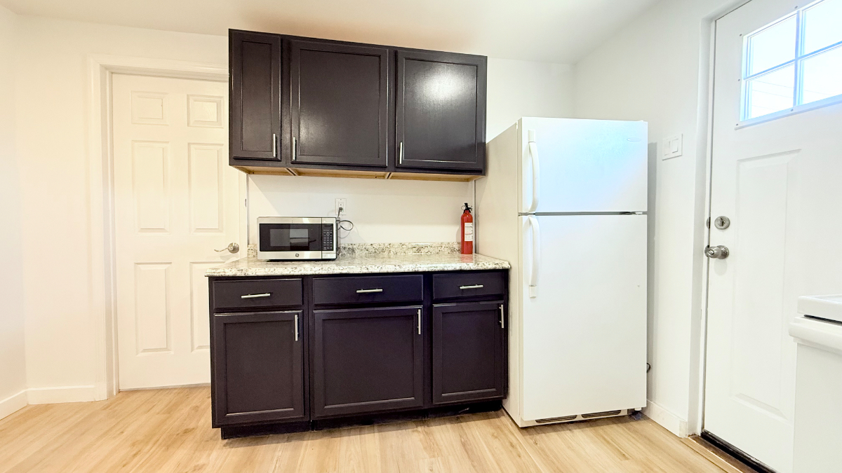 Quiet Comfortable Home centrally located  near  Killington and Hospitals - Photo 10