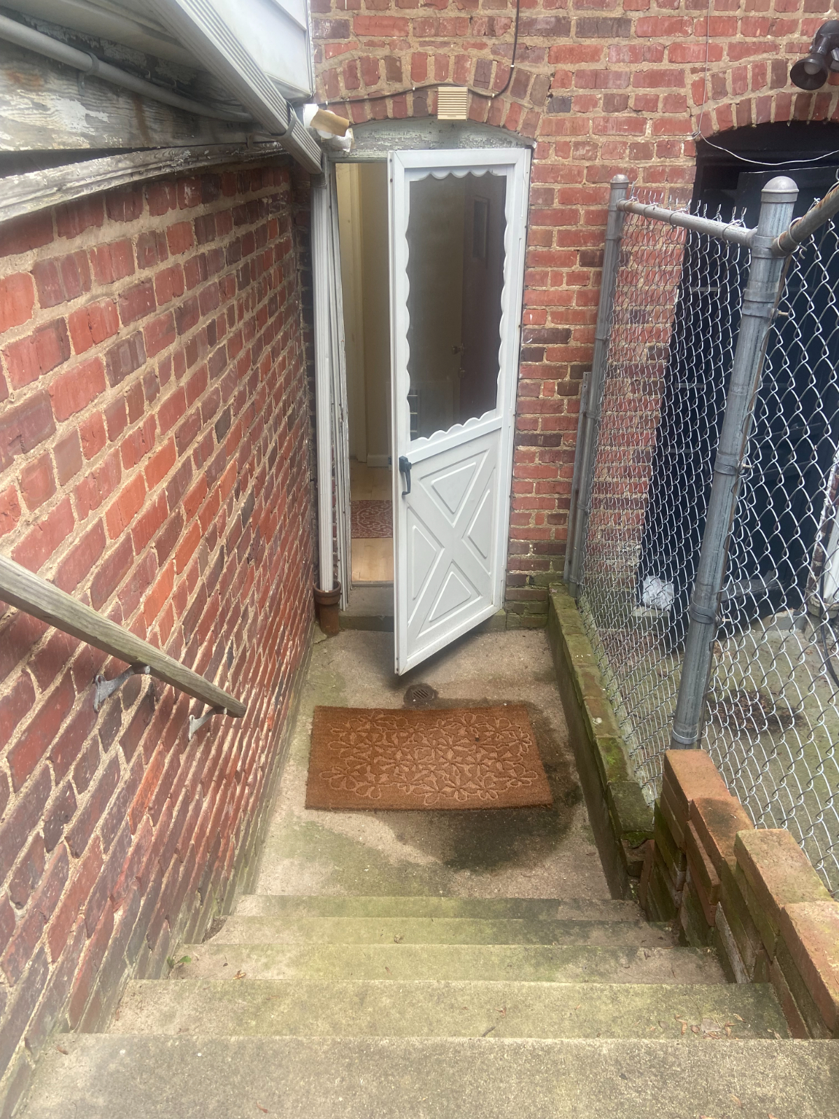 Shepherd Park English Basement Apartment - Photo 1