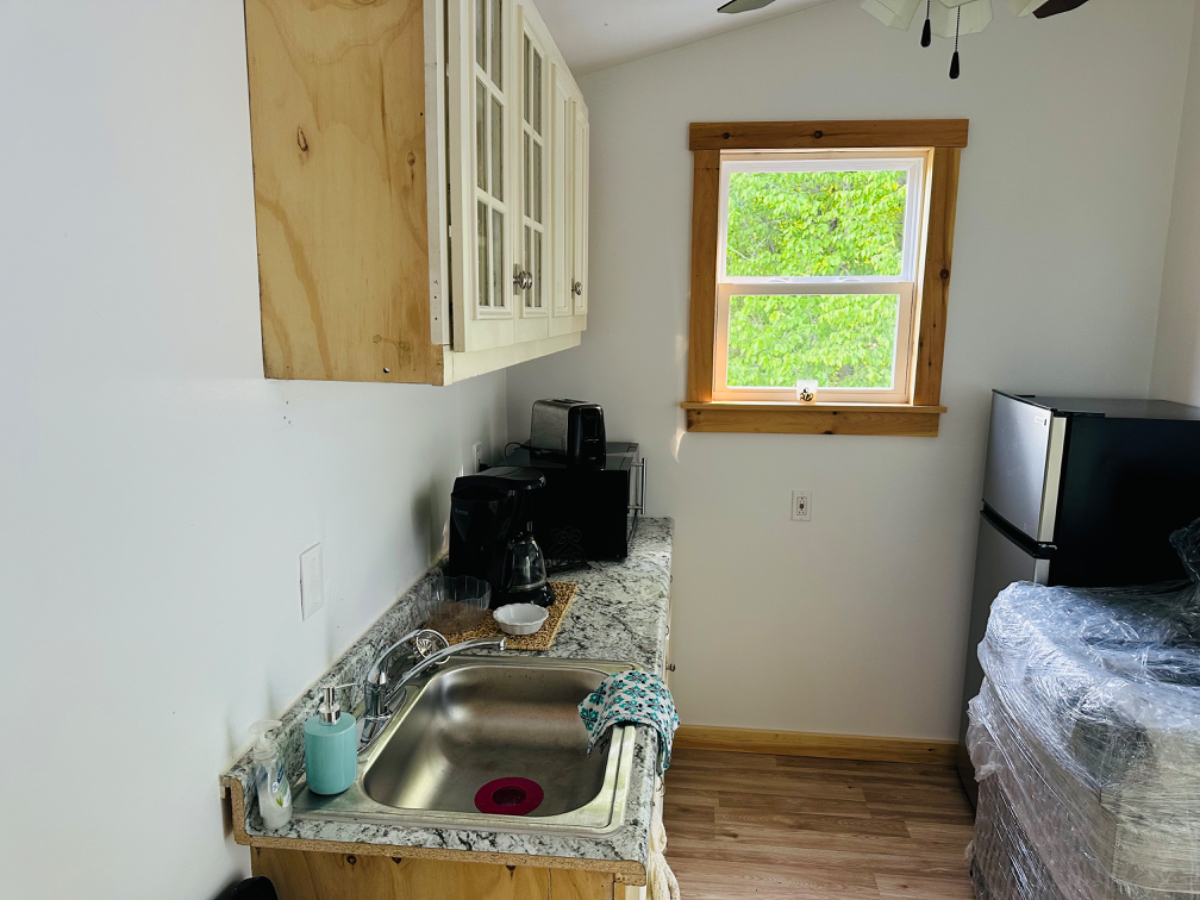 One bedroom apartment in norwich vt - Photo 3