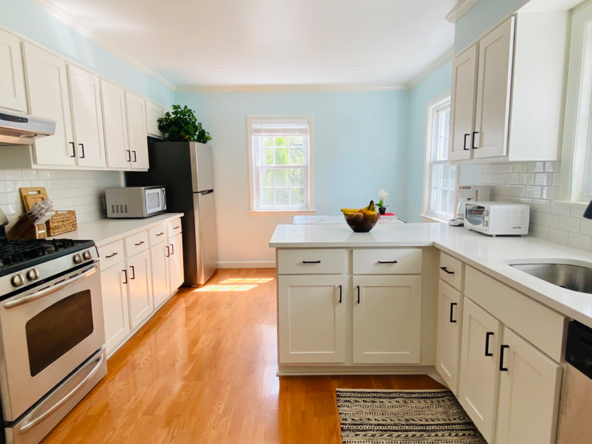 3-BR Downtown Port Chester NY near train and essentials - Photo 5