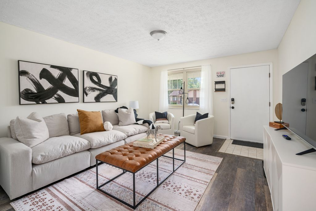 Northern Peak - Cozy and Welcoming 3BR, 1.5BA - Photo 3