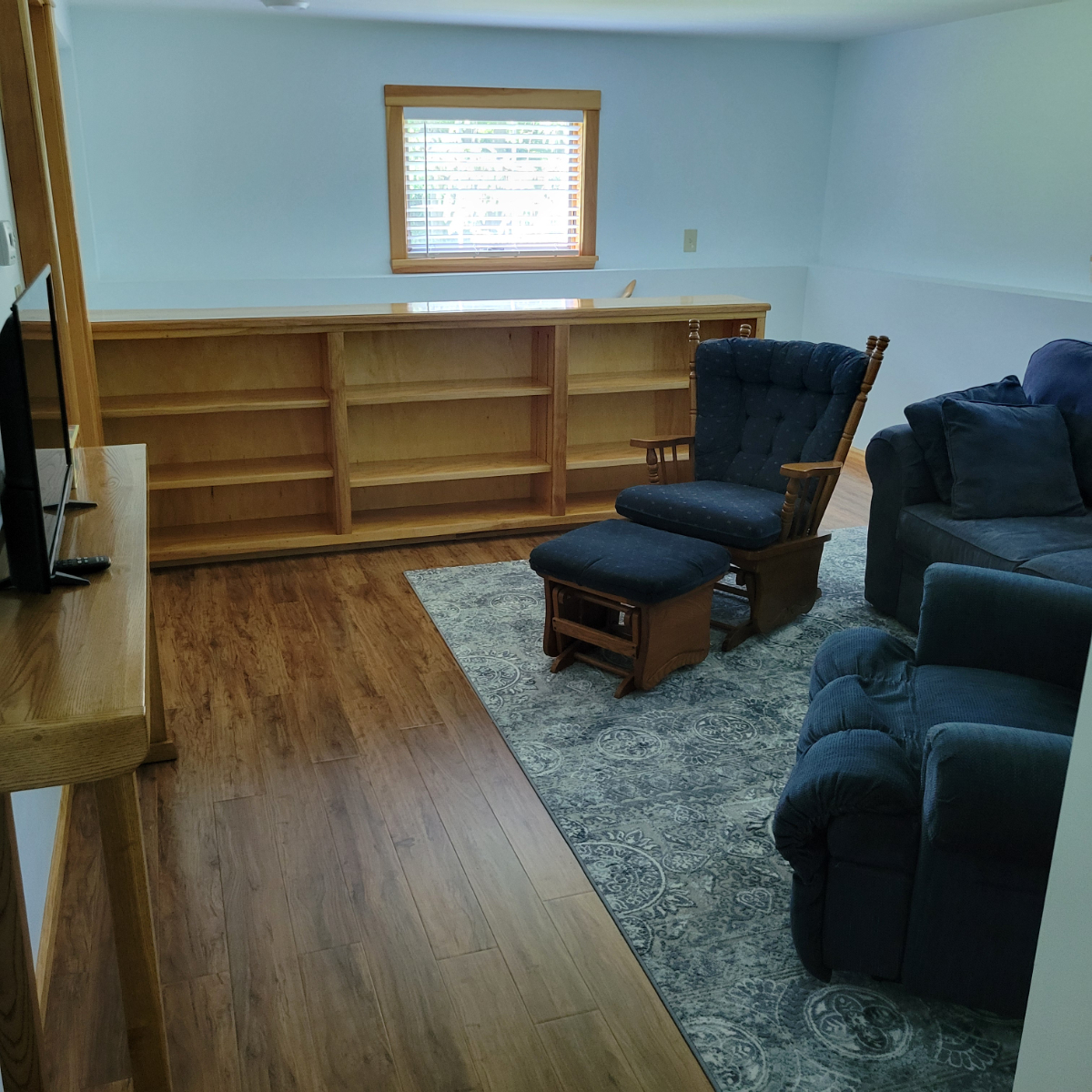 Quiet Suburban Retreat - Photo 4