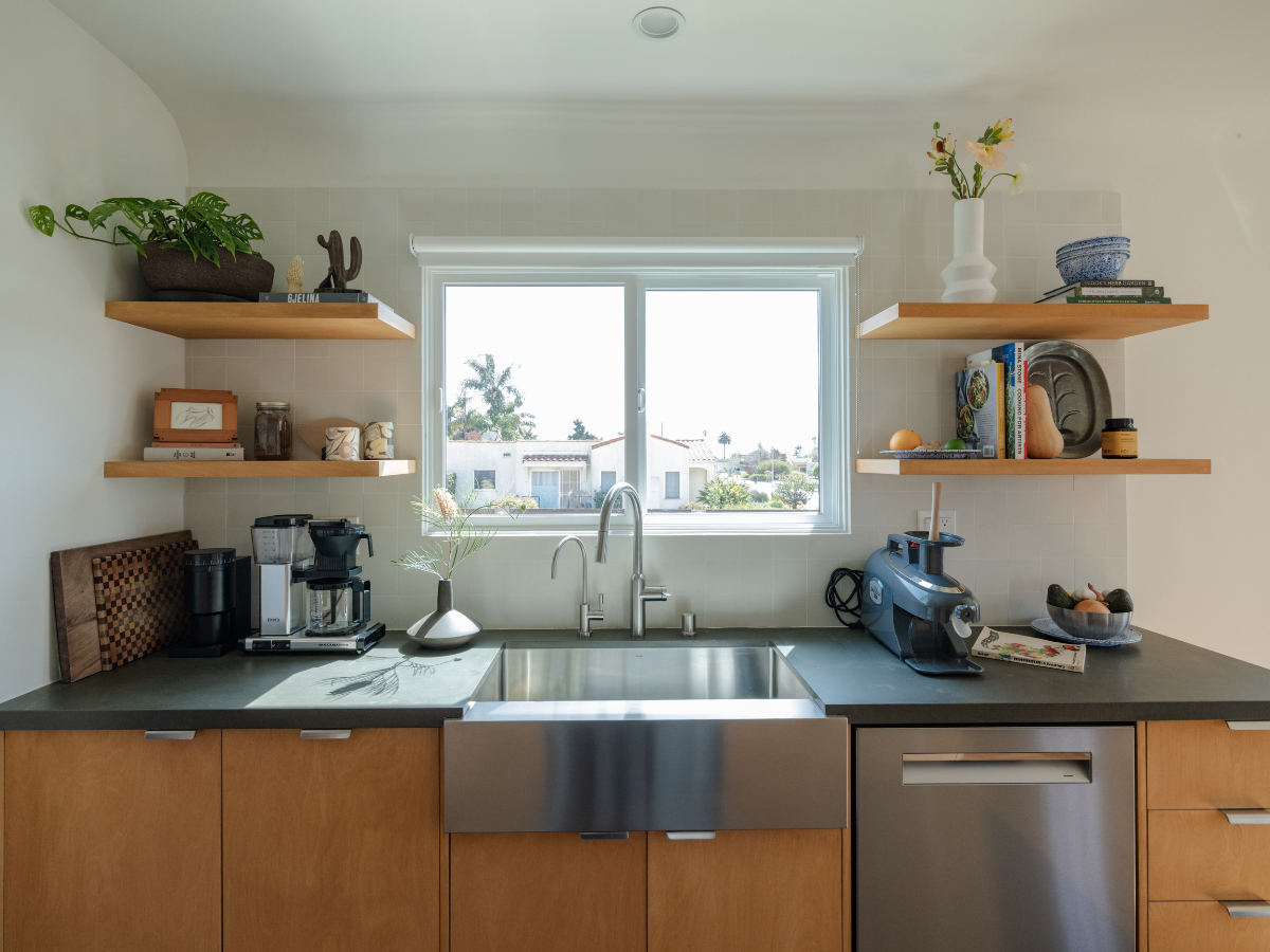 Midtown Ventura Room for Rent - Photo 2