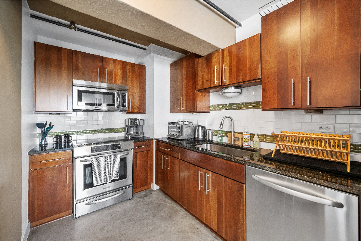 Cozy High Rise Condo in the middle of Downtown Austin - Photo 4
