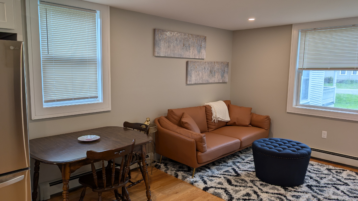 Newly Renovated 1 Bedroom in the Heart of Jeffersonville - Photo 2