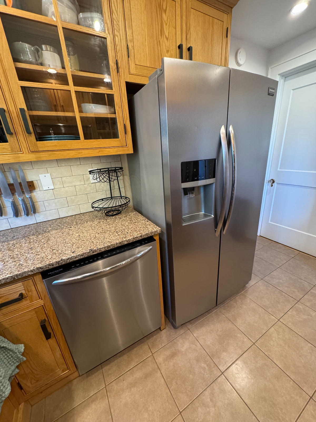 Charming Home near Ritter Park & Cabell - Photo 12
