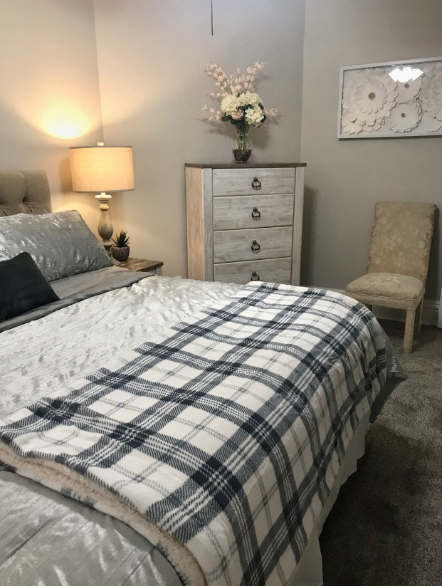 Lovely long term One bedroom One bath - Photo 3