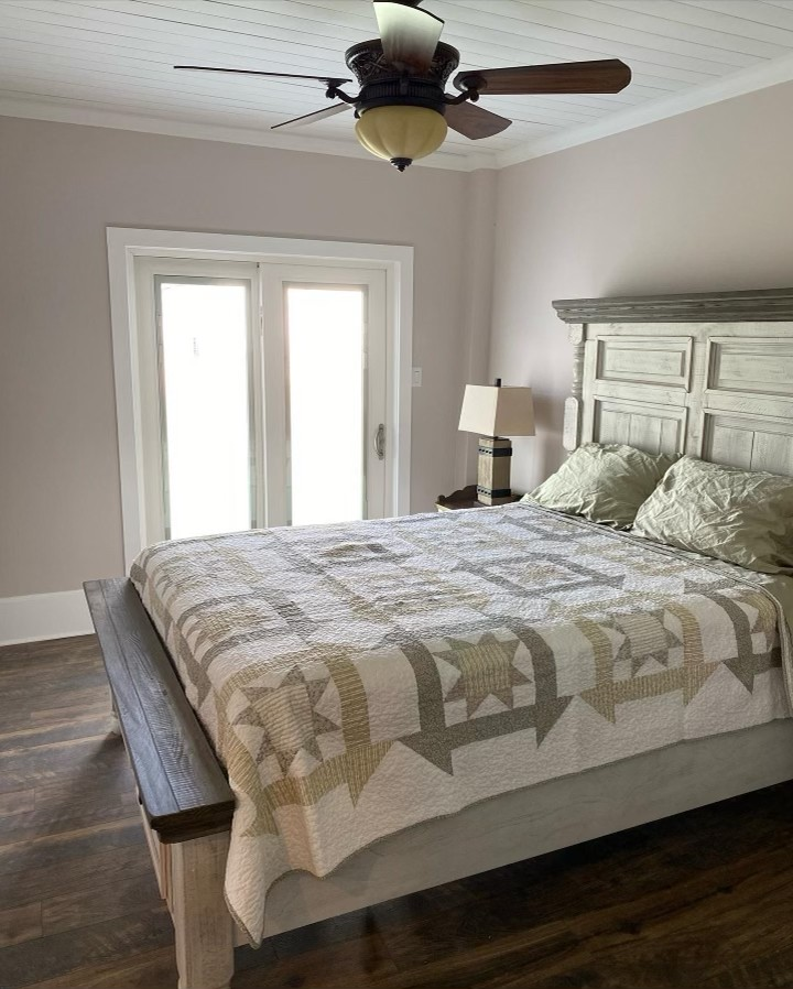 Your Dreamy First-Floor Hideaway Awaits Idyllic 1BR/1BA Apartment with Captivating Front Porch - Lux - Photo 6