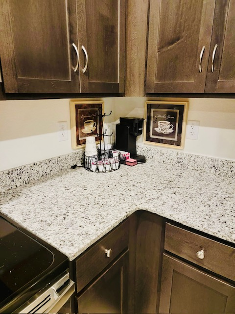 3/2 Modern Furnished Home- Ring Doorbell Acess - WiFi  -- minutes from Killeeen, Austin and Waco - Photo 9
